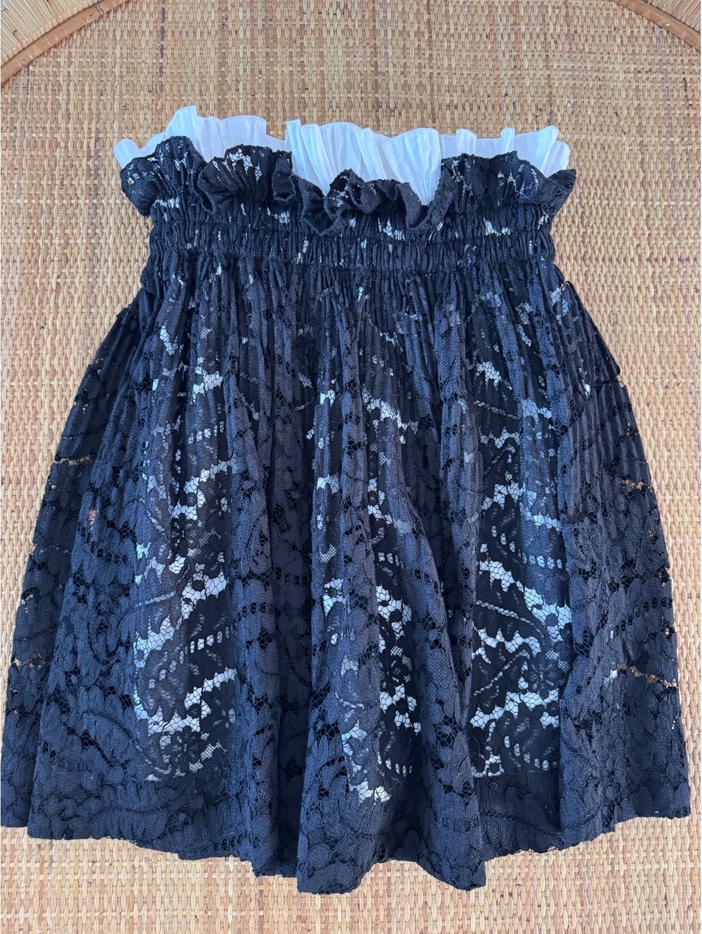No. 21 Black Lace Skirt